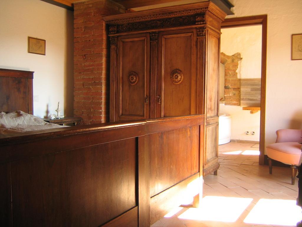 Agriturismo Il Casalino Пари Стая снимка