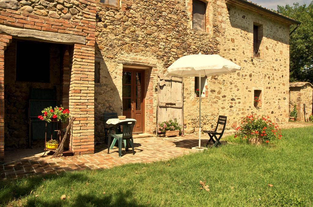 Agriturismo Il Casalino Пари Екстериор снимка