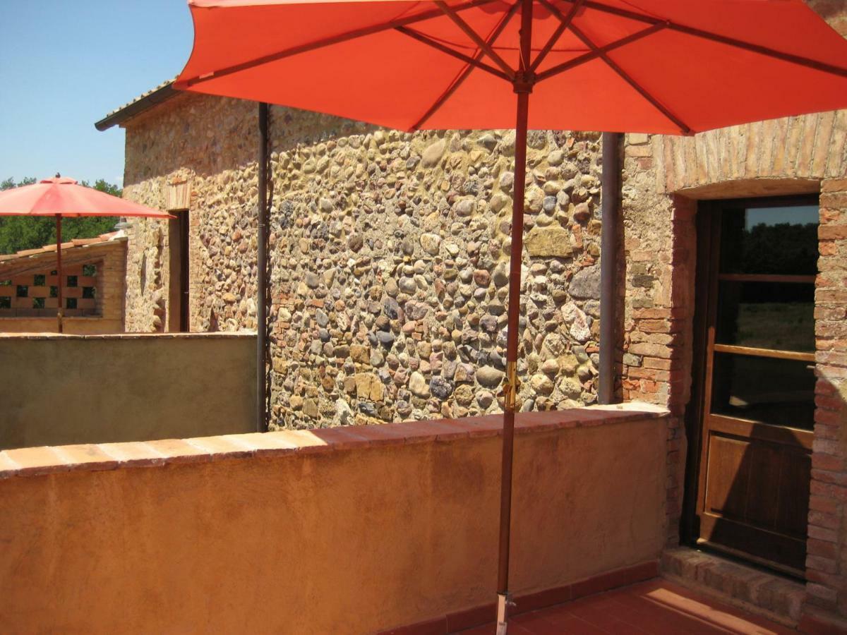 Agriturismo Il Casalino Пари Екстериор снимка